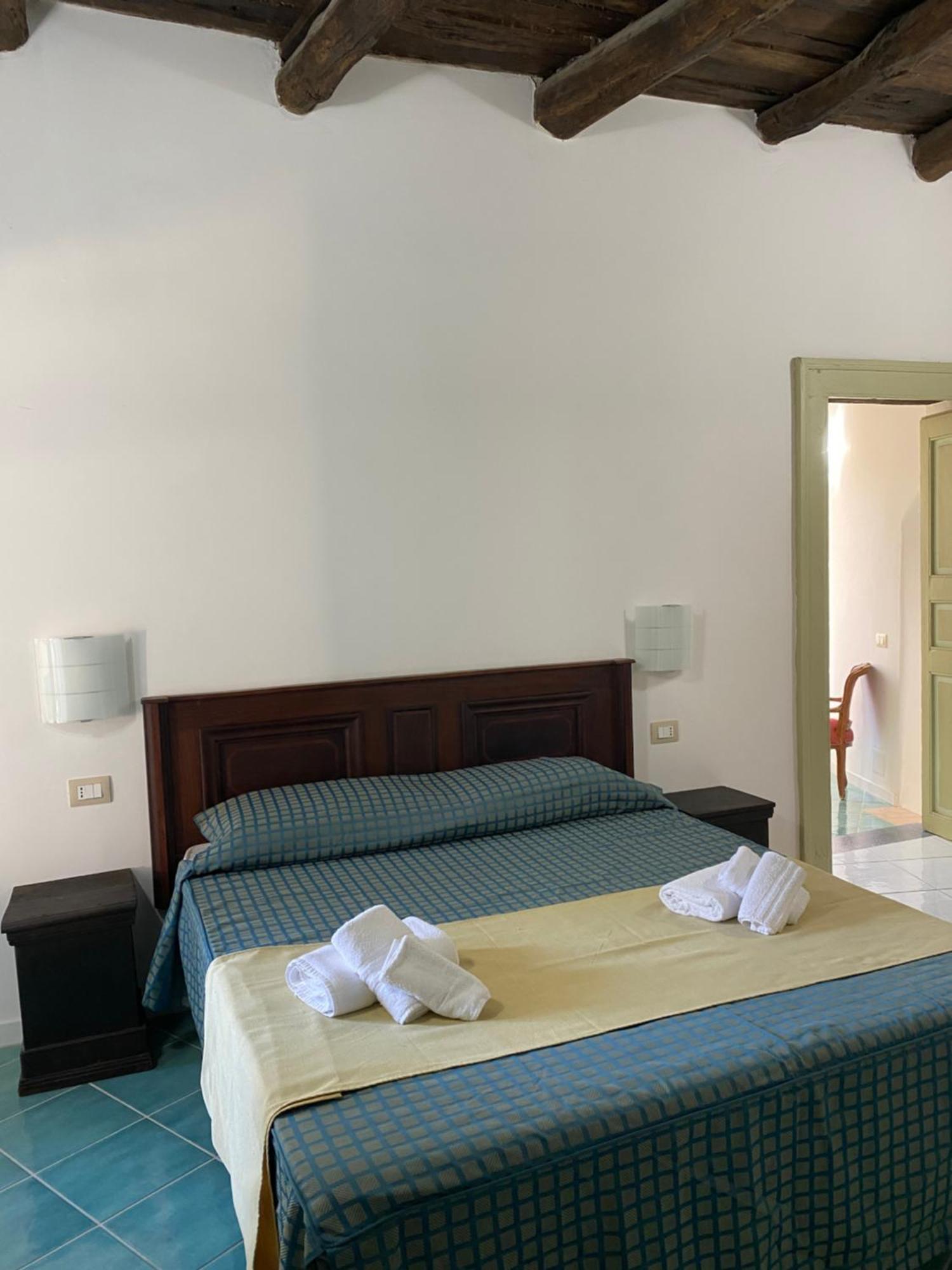 La Locanda Del Curato Rooms Lentiscosa Esterno foto